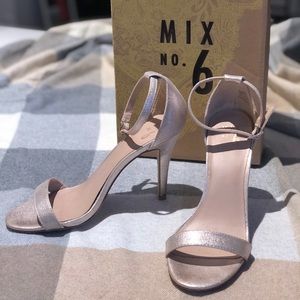 Mix No. 6 Gold Metallic Lina Sandals
